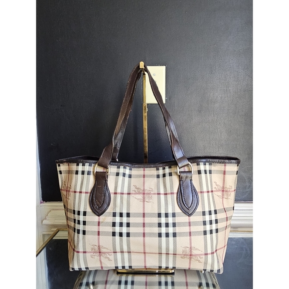 Burberry Handbags - Burberry Medium Haymarket Check Tote